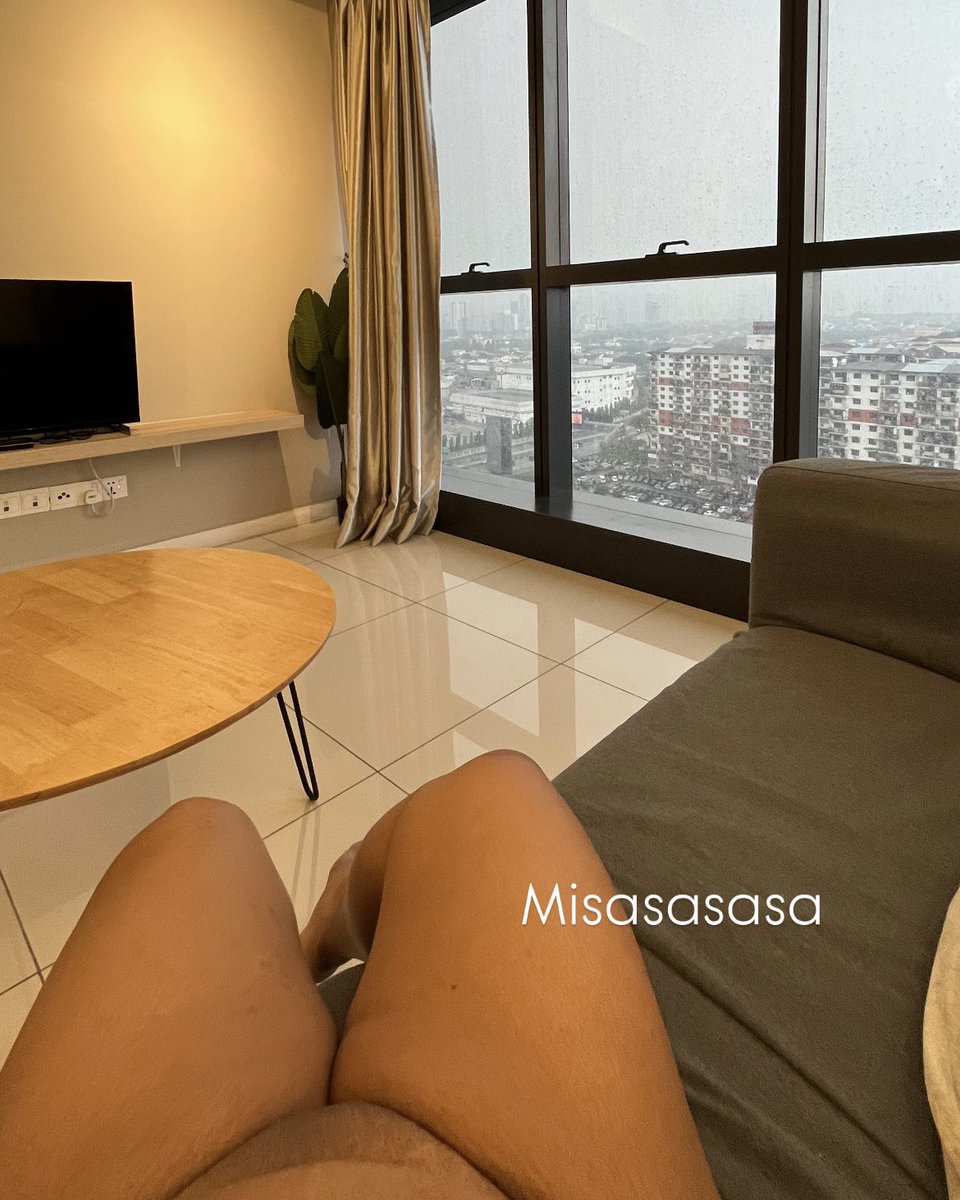 misasasa7_'s tweet photo. Raining day https://t.co/uI38tkr2ck
