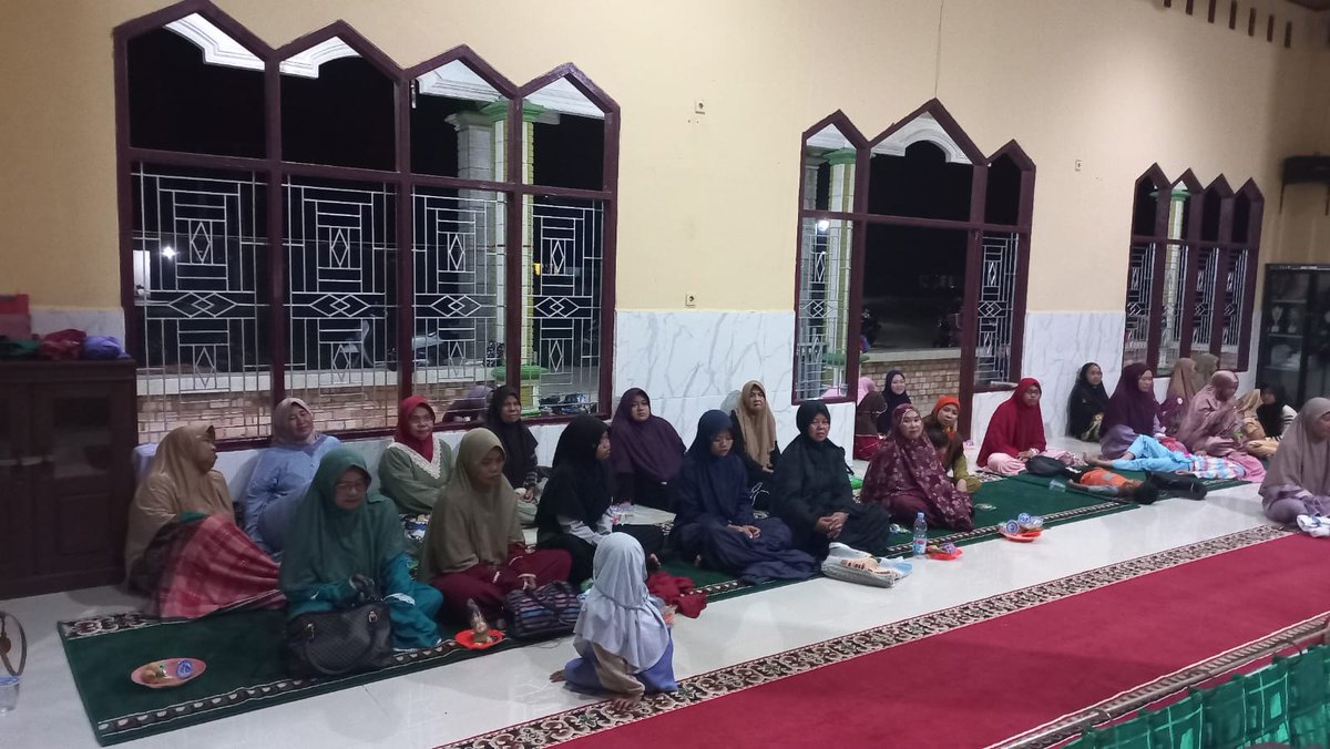 LDII_Jambi's tweet photo. Pimpinan Anak Cabang Lembaga Dakwah Islam Indonesia Desa Sungai Jambat gelar safari Ramadhan 1447 Hijriah, ajak umat raih 5 sukses ramadhan
https://t.co/7egjtRAEk5 https://t.co/EmSsFuO1gY