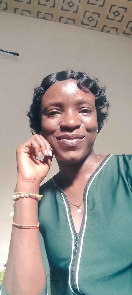 EkehEstee's tweet photo. Hello X!
Sunday Blessings Everyone. https://t.co/h81Nx5dwoZ