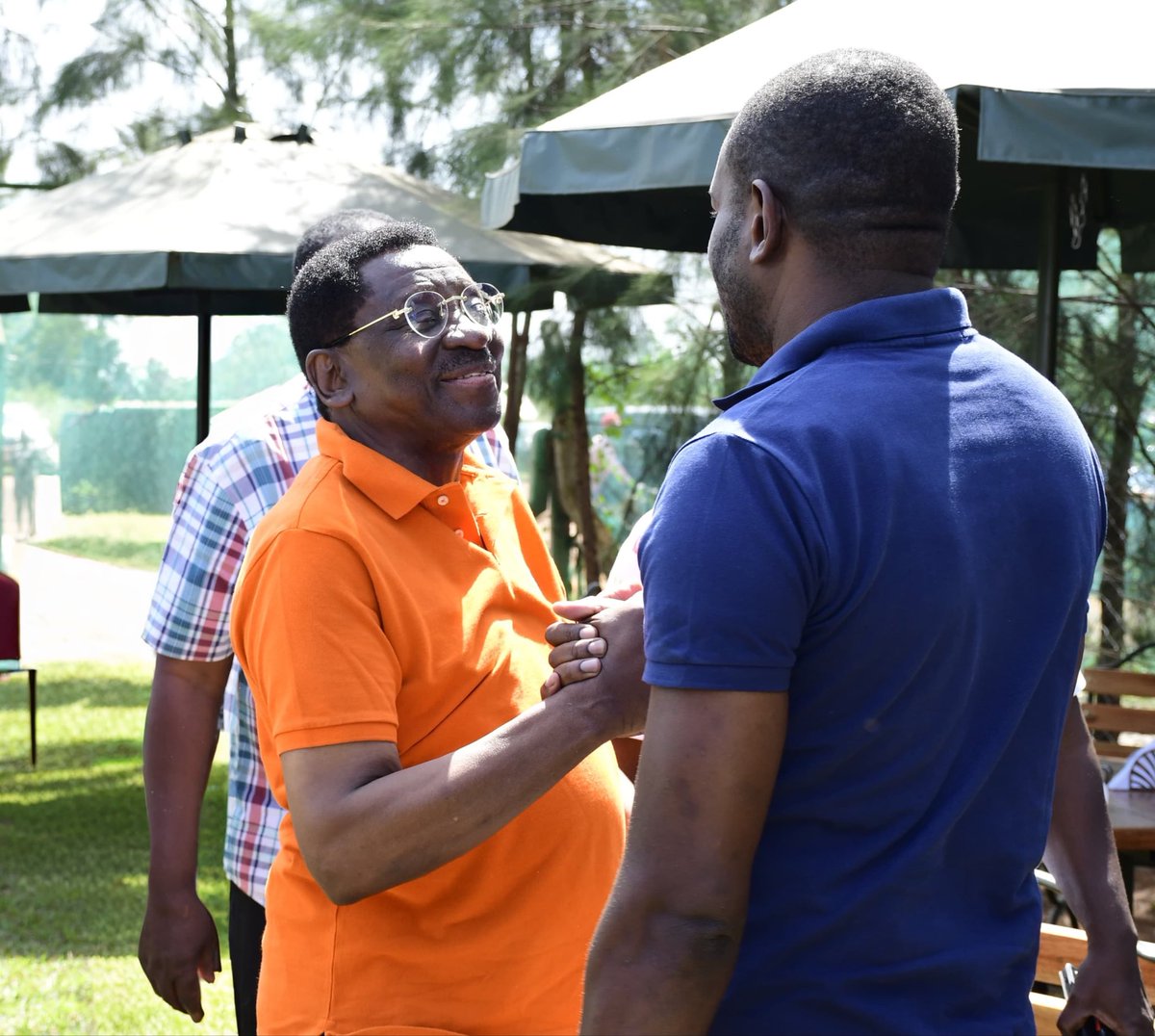 edwinsifuna's tweet image. Omwami @orengo_james Im honored to even know you, privileged that i get to learn at your feet, an inexplicable twist of history that I get to call you a comrade in a fight for a better Kenya, just like you did with my Uncle Lawrence. Mimi yangu ni kukuombea maisha marefu. Happy