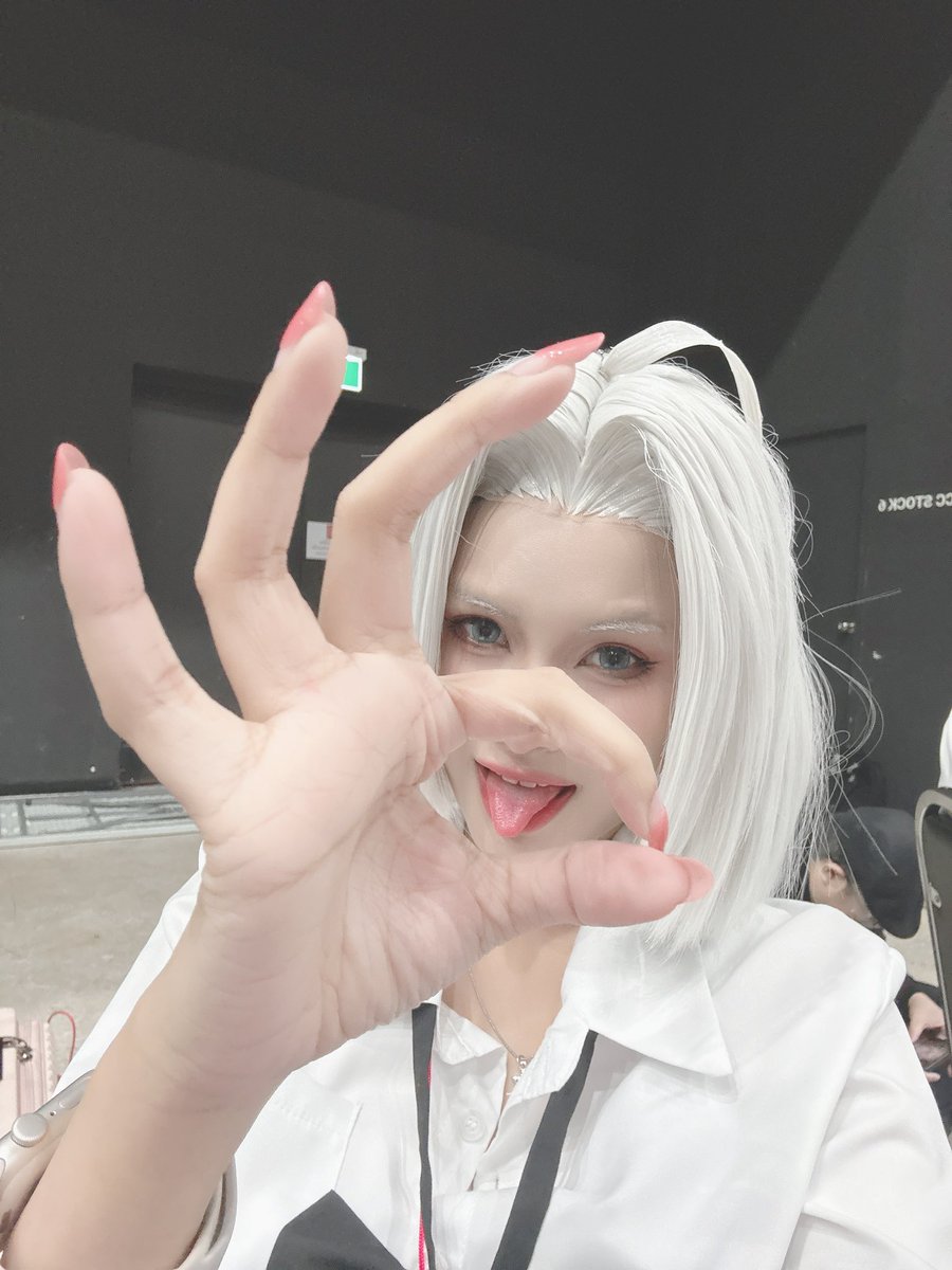 Hi hi ❤️‍🔥 #だれでも抱けるキミが好き