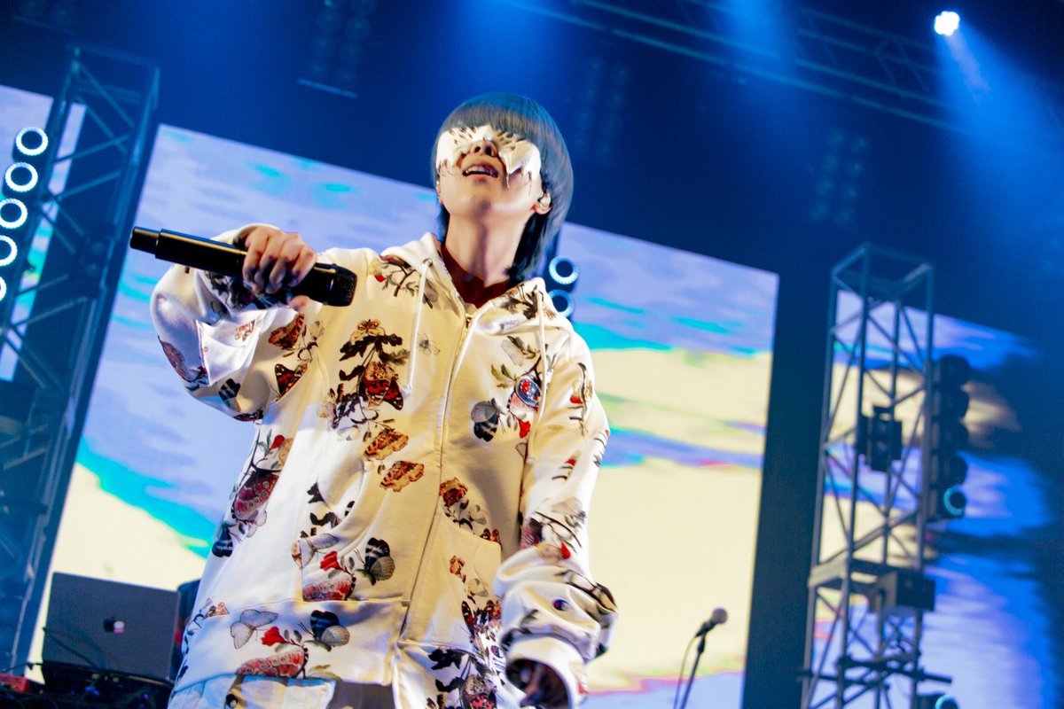 今日のyamaさんライブでサポートについてたDJさんが非常に楽しく