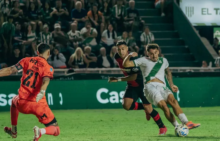 EL RUSO APORTÓ EN EL TALADRO:
Con un gol de Mauro Méndez 🇺🇾, <a href="/CAB_oficial/">Club A. Banfield</a> TALADRÓ 3-0 a Newell's por <a href="/LigaAFA/">Liga Profesional de Fútbol</a> 🇦🇷.
