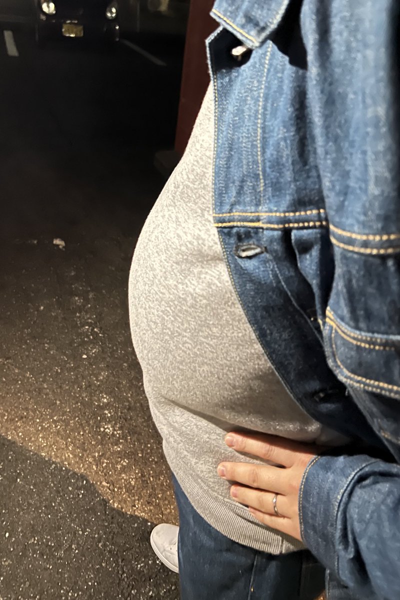 たかとう tweet media