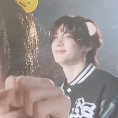 มันยังไงหรอ ไหนต้าลองบอกพี่