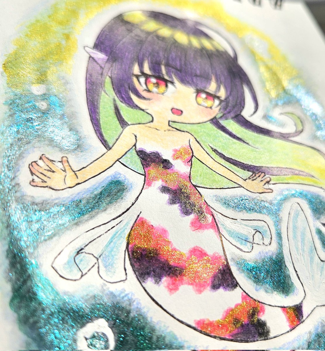 水彩色鉛筆で塗った上からネイルカラーを塗ってキラキラさせてみました✨