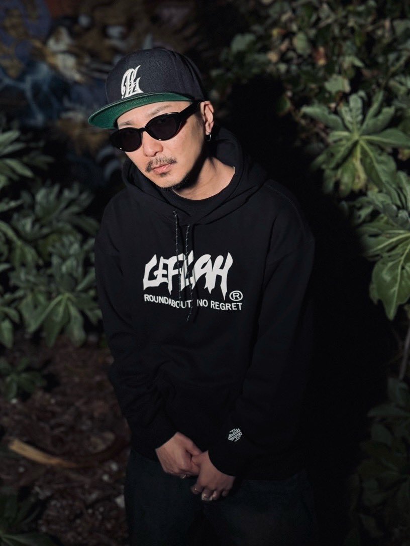 LEFLAH_TOKYO's tweet photo. 【Online Relese info】

ONLINE STOREにて
新作アイテムの販売を行います　

◾️MAIN LOGO sweat hoodie

col：BLK, GRY, NVY, CHA

◾️MAIN LOGO long tee

col：BLK, WHT

◾️BLACK LETTER long tee

col：BLK, WHT

⬇️購入はこちらから⬇️
【https://t.co/lovDZ2yYCM】 https://t.co/nMsvjvz3pi