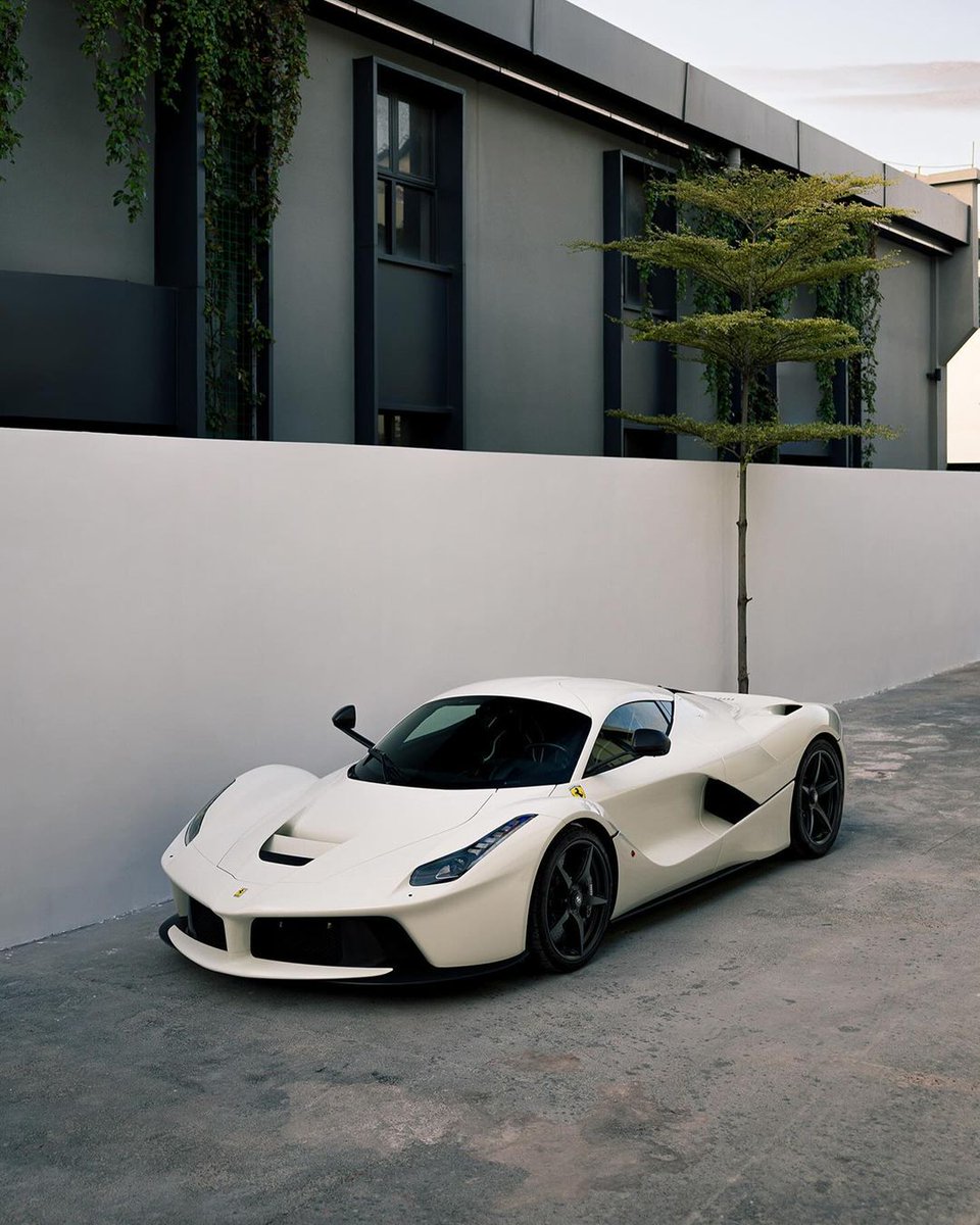 Elitecargasm's tweet image. Ferrari LaFerrari ❄️
