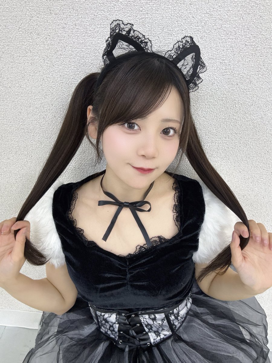 mari_chaider's tweet photo. 飼い慣らしてみて？🐈‍⬛🖤 https://t.co/Zi3rJOI5fS