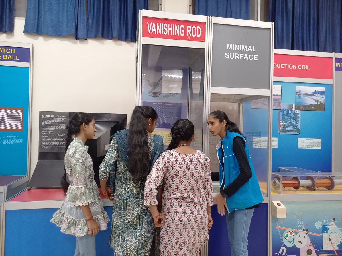 DSCDharampur's tweet image. Turning Sundays into Science Fundays.
Visitors explored different galleries  at @DSCDharampur a unit of @ncsmgoi @MinOfCultureGoI  enjoyed interactive exhibits, and discovered that science can be both fun and fascinating.

#SundayFunday #ScienceFun #ExploreScience