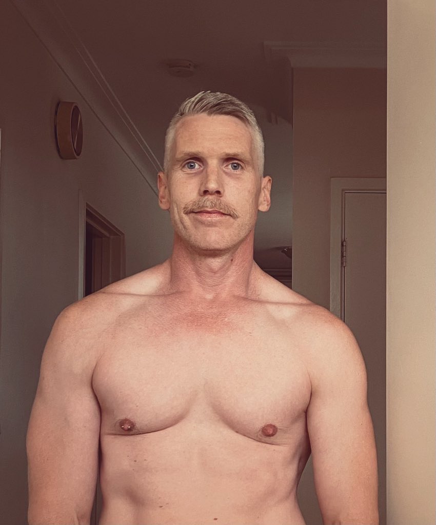 Hung Vers Aussie Daddy… tweet media