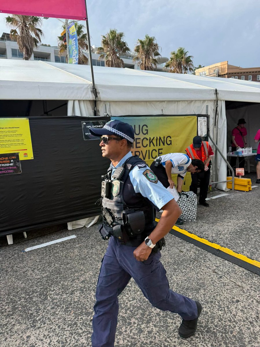 Sniff Off tweet media