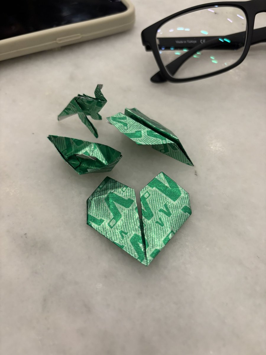 Vivident kâğıdından yaptığımız origamiler