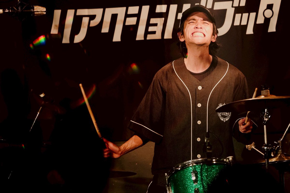 リアクション ザ ブッタ tweet media