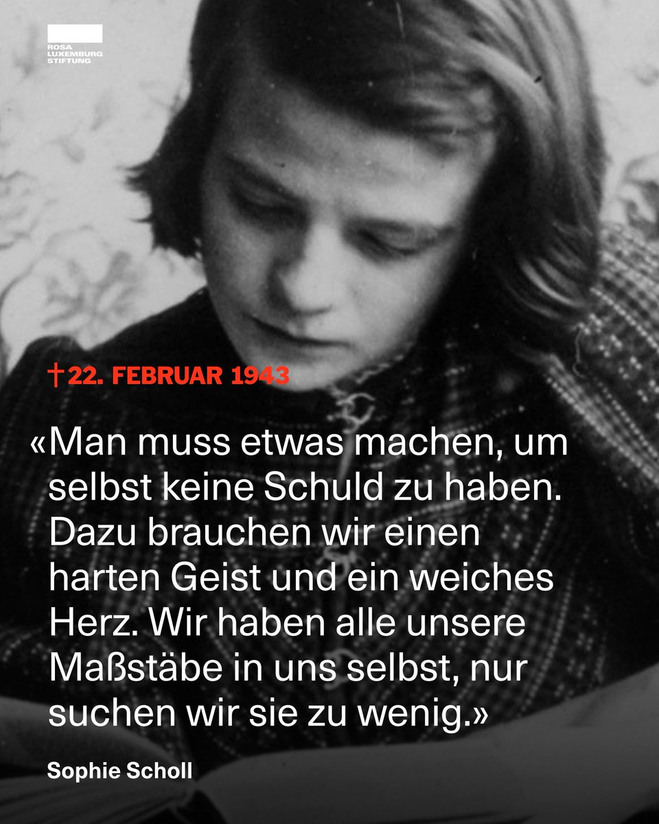 “Am 22.02.1943, 4 Tage nach ihrer Verhaftung, werden Sophie &amp; Hans Scholl gemeinsam mit Christoph Probst zum Tode verurteilt &amp; noch am selben Abend hingerichtet. Bis heute sind "Die Weiße Rose" &amp; ihre Mitglieder ein Symbol des Widerstands &amp; der Zivilcourage.” bpb