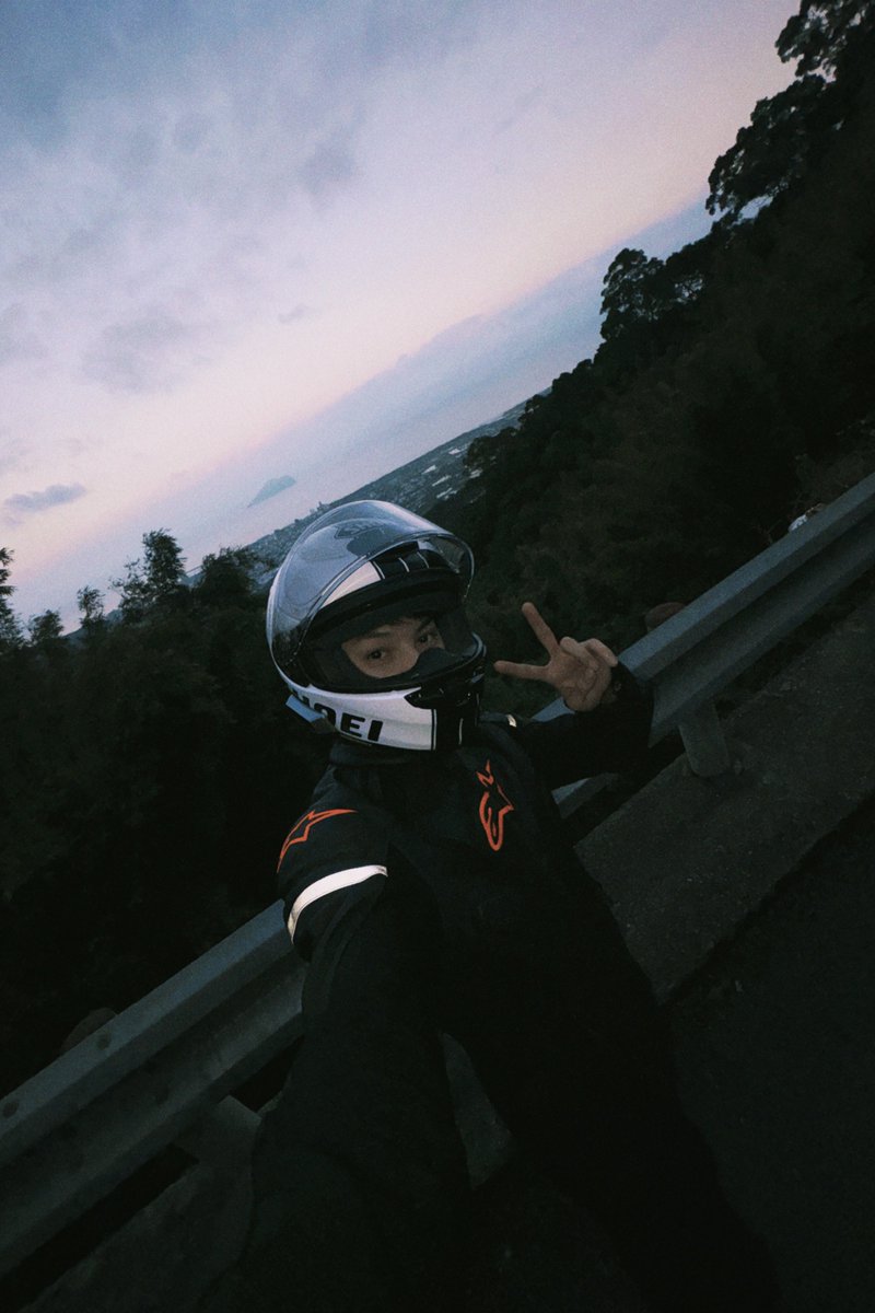寒い日はやっぱりバイクに乗るのが最高だね🏍️❤️
#CRF150l #wangjyunhao