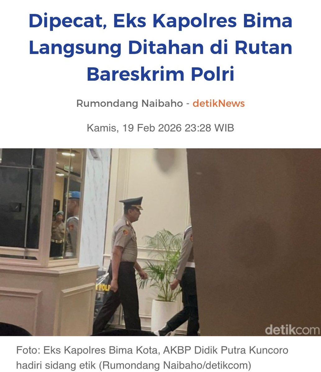 jhonsitorus_19's tweet image. Semoga POLRI berubah lebih baik mulai hari ini.

Masyarakat sudah capek melihat aparat2nya bikin geleng2 kepala, yang seharusnya memberantas narkoba malah jadi pengguna dan pengedar narkoba.

Oknum seperti Kapolres Bima jangan diberi toleransi, bila perlu hukum mati.