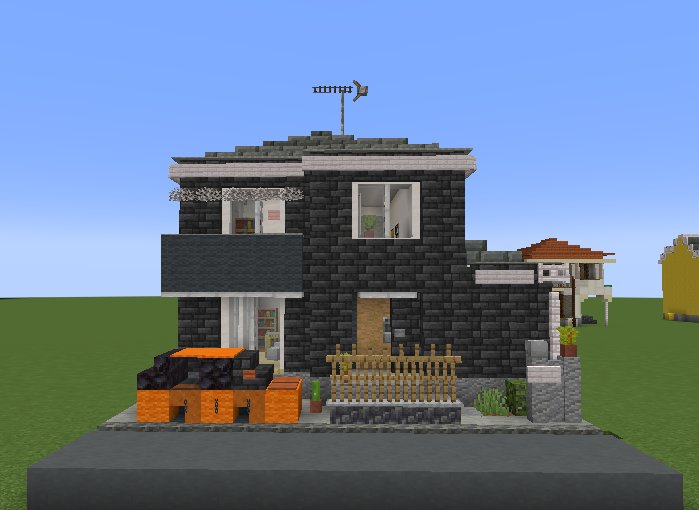 pochi_minecraft's tweet photo. #Minecraft  
a Japanese ordinary house(with interior)
the white interior is in black exterior.
右上が2階、右下が1階の平面です。
窓の表現と、白い壁の内装がアピールポイントです。
内装付きの一軒家は現代建築界隈では珍しい？ https://t.co/N2C0W9WVXn