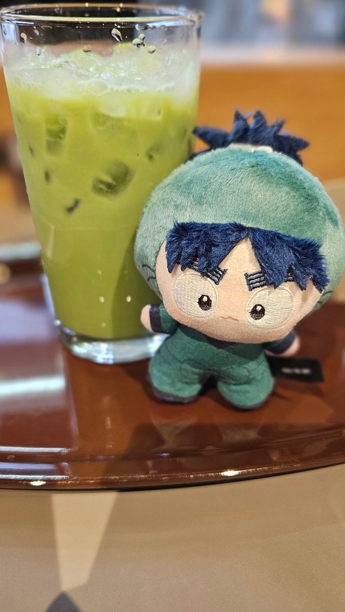 シネコンいってきたー！生音最高だぁ🥹美味しいのもいっぱい食べた！てちはスルーのつもりだったけどみかけたので1回だけやったら来てくれたー！やったね！