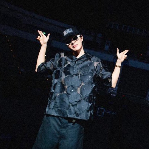 Hane ^-^ tweet media