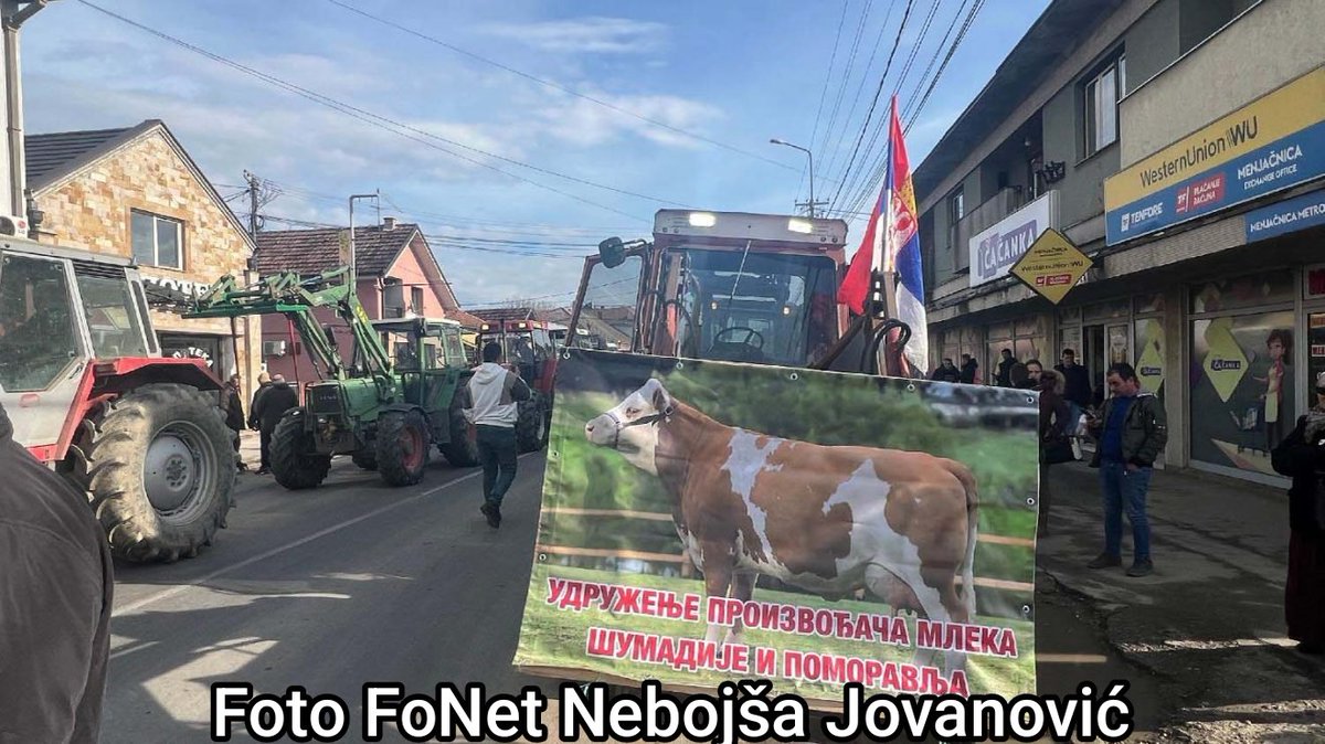 SoSrbije's tweet photo. Savez slobodnih organizacija Srbije (SOS) podržava proteste poljoprivrednika i smatra da su njihovi zahtevi opravdani. Aktuelna vlast je direktno odgovorna za katastrofalno stanje u agraru danas, posebno u sektoru proizvodnje mleka. https://t.co/BKVK8aTXfB