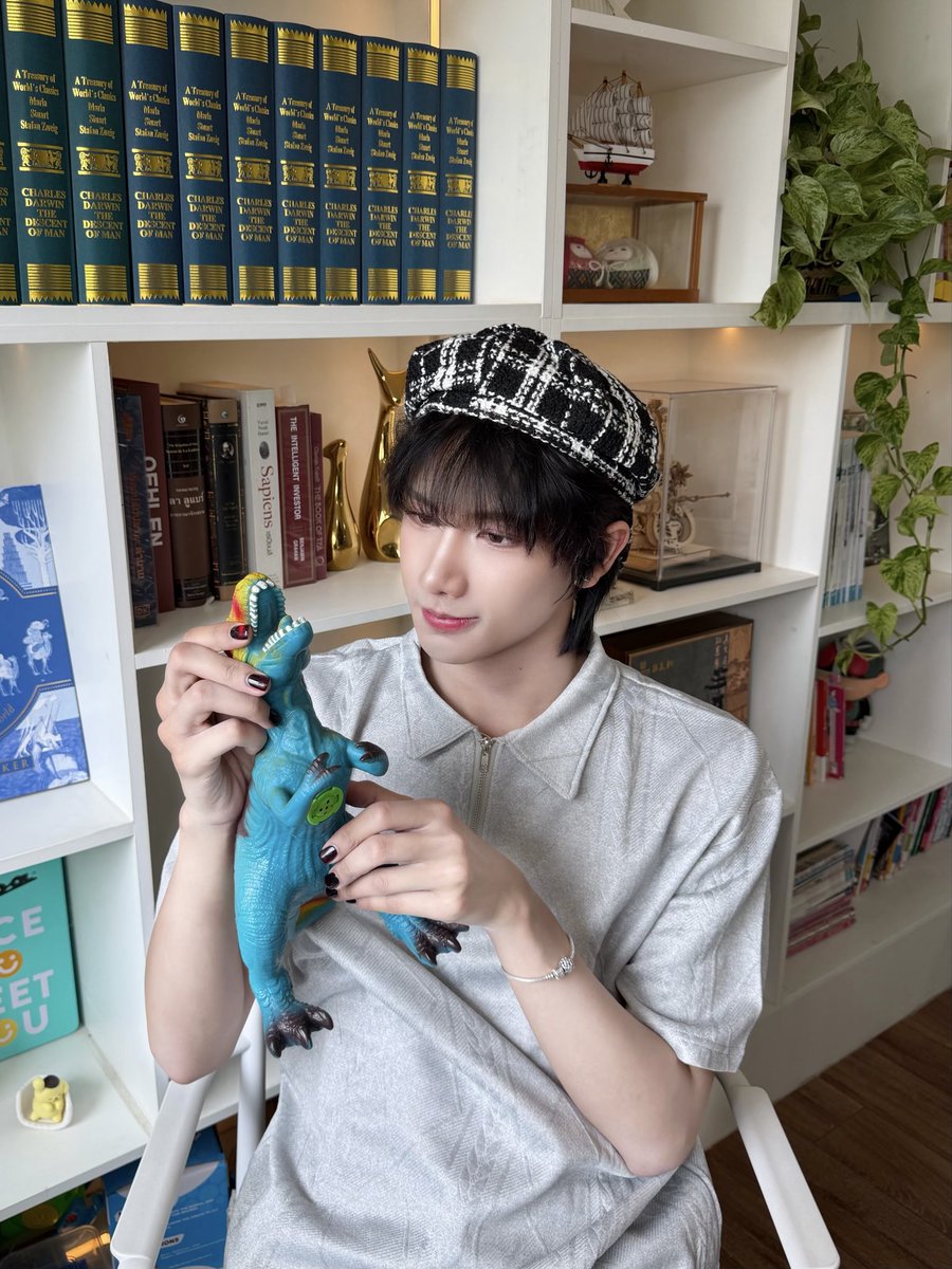 เหมือนกันมุ้ยยย🦕