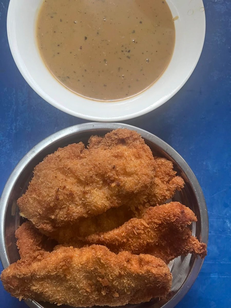 she_rns's tweet photo. Siapa aritu yg bagi resepi kuah chicken chop guna sos prego tu? Thank you ye memudahkan urusan mak2 macam saya ni 🫶🏻￼ https://t.co/8J1HrfOHXt