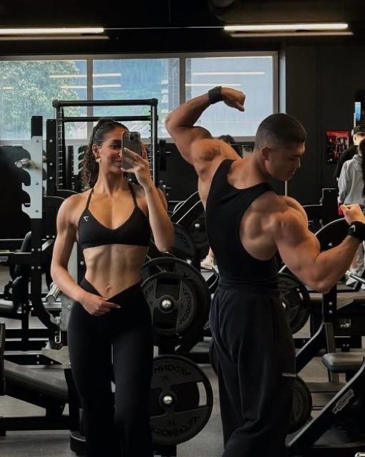 ussonlyy's tweet photo. you me, gym ? https://t.co/lDUSgPaWHd