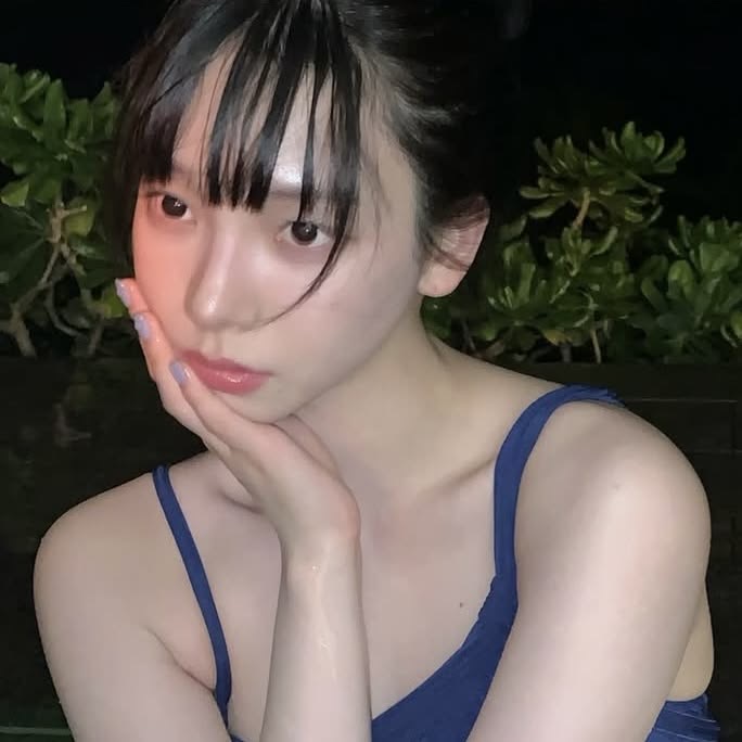 hourly karina tweet media
