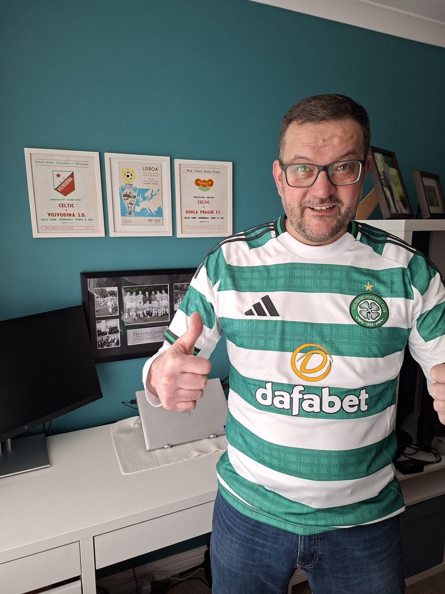 Robert Galbraith tweet media