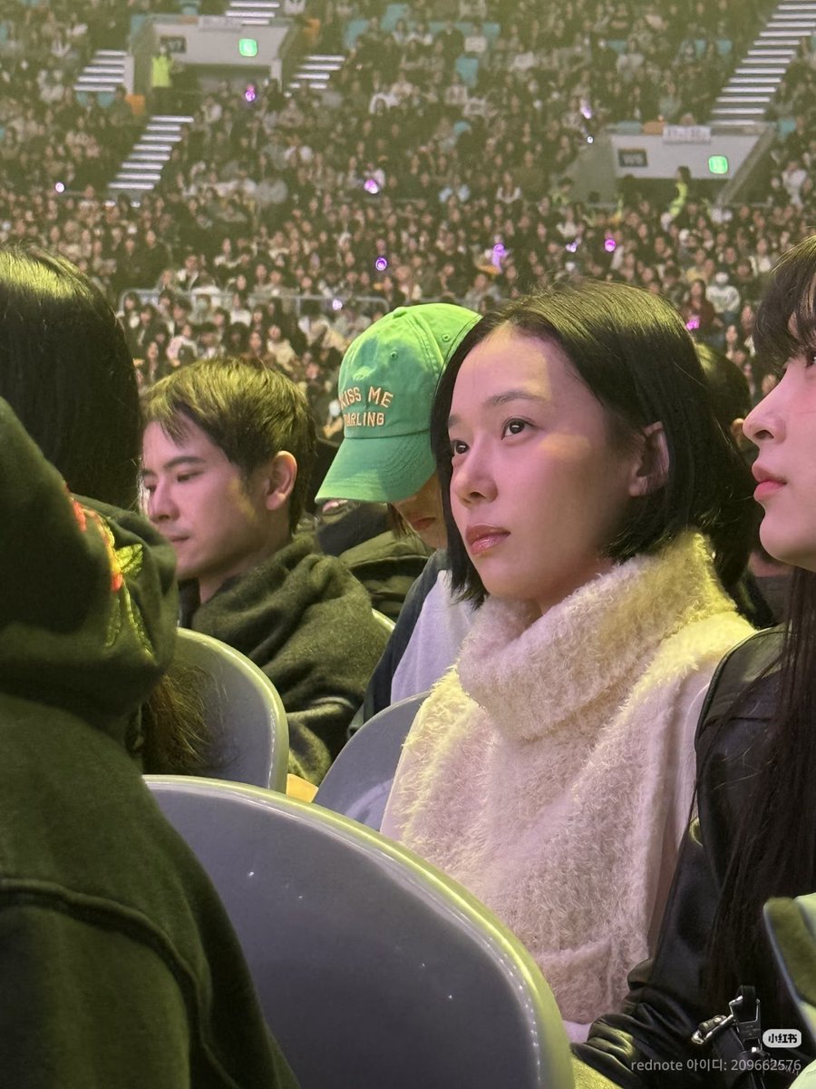 sk8erbluu's tweet image. หน้าหงึมากอะ ดูงอนทุกสิ่งทุกอย่างจริง ๆ 55555