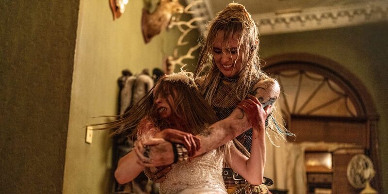 themoviewaffler's tweet photo. "Abigail certainly delivers on its promise, but it never lives up to its premise."

ABIGAIL is on Netflix UK/ROI now.

Read @hilliseric's review at https://t.co/8UU417RK1q

#Abigail #KathrynNewton #MelissaBarrera #horror #DanStevens #AlishaWeir #AngusCloud #Netflix #film #movies https://t.co/jjbJCySFFU