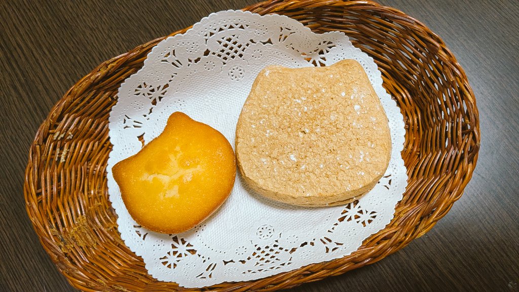 asamisidayo's tweet photo. ふふ、かわいいお菓子！

#猫の日 https://t.co/tODAntKJlF
