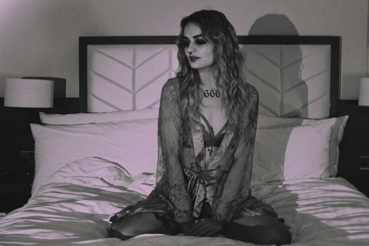 tammy__cooper's tweet photo. want the menu? dm me 😮‍💨 #nsfw #nsfwtwtًً https://t.co/OrcWUVX53u