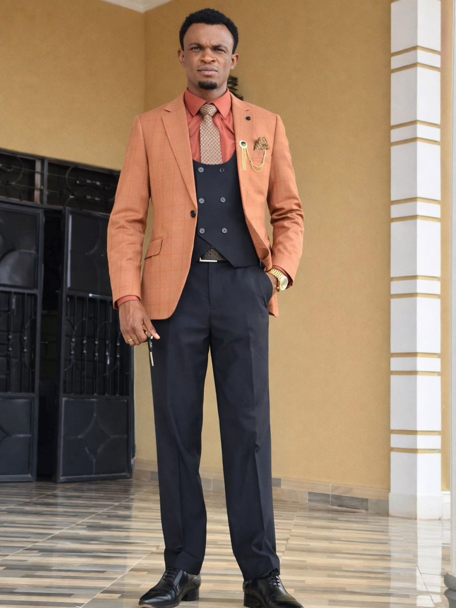 Sativa255's tweet image. Mchungaji Yanick Mbombo wa Kanisa la Ebeneza Restoration, anadaiwa kutekwa na watu wasiojulikana siku ya jumatatu akiwa nyumbani kwake Tabata jijini DSM. Kwa mujibu wa taarifa ambayo familia imetoa kwa Baba Askofu Mwamakula, watu hao walimfuata Mchungaji huyo na gari aina ya