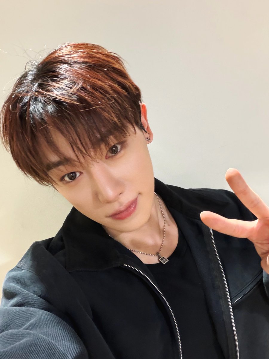 ソロデビュー後、初のファンサイン会。 長い時間待っていてくれて