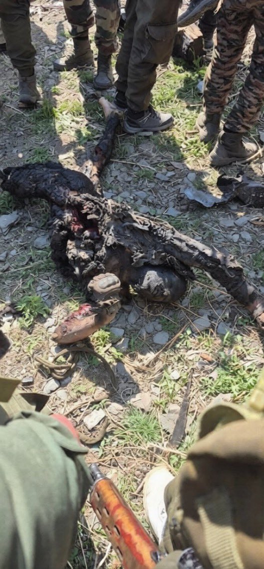 🚨🇮🇳 MANIPUR CALLS OUT INDIAN ARMY OVER HUMAN RIGHTS VIOLATIONS IN KASHMIR!

The Manipur Joint Action Committee has expressed its deepest sorrow and condolences to the people of Kashmir following Indian forces used chemical weapons against them.

The use of chemical weapons is