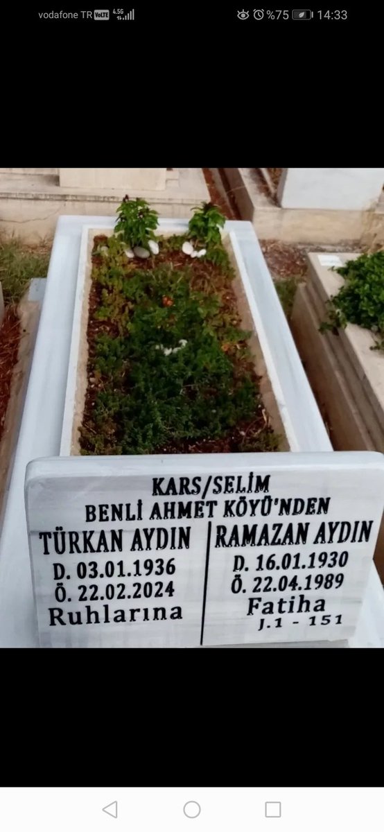 Sen gideli 2 yıl olmuş annem, yokluğun kesik bir kol gibi omuz başımızda hep ... babamla birlikte yattığınız yer incitmesin, ruhunuz huzur bulsun, mekanınız cennet olsun... 🙏Sevgiyi, merhameti, vicdanı öğrettiniz, hatıranız kalbimizde daima. ❤️🙏❤️Zaman her şeye ilaç değilmiş...