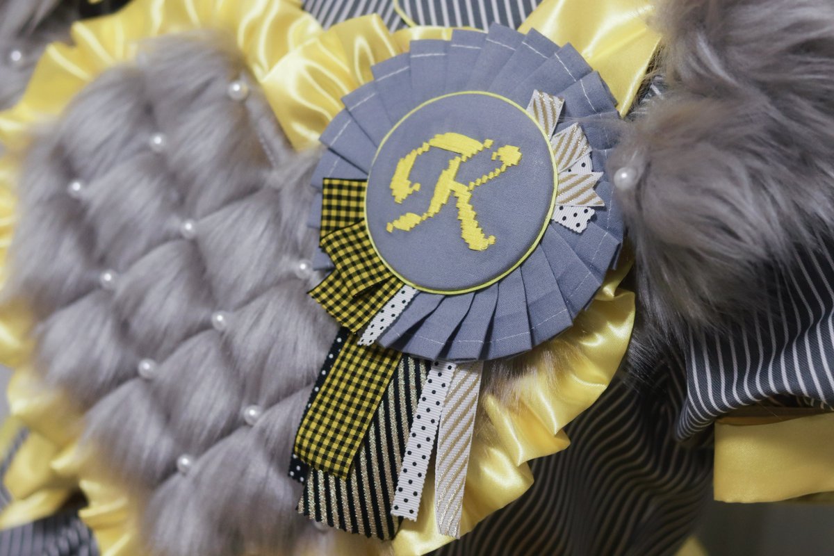 𓊆ྀི おしらせ 𓊇ྀི

原宿眠眠
˗ˋˏ minmin ( <a href="/minmin_eribon/">minmin(原宿眠眠/エレクトリックリボン)</a> )ちゃん ˎˊ˗

飼い猫のかぶちゃんをテーマに、
新衣装を制作しました♡🐈‍⬛🔔

瞳の色であるゴールドをポイントにして、大人っぽくもかわいい衣装に仕上げました♡🐾🔑🎩

⳹ #原宿眠眠ワンマン猫可愛 ⳼