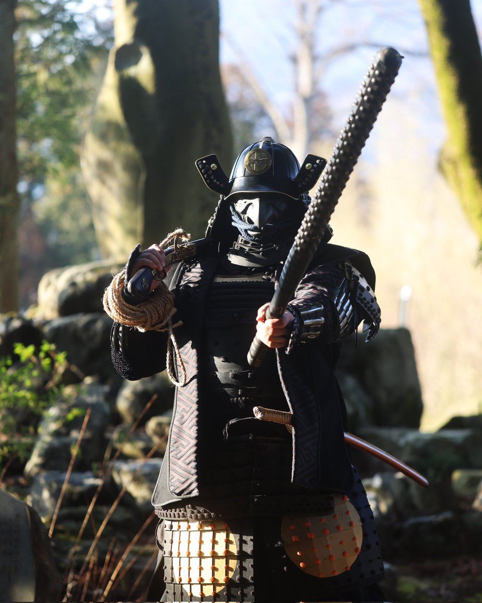 #関ヶ原戦国甲冑館 様主催の行軍イベントに島津の丸十前立で参加しましたので、島津義弘公陣跡にて。