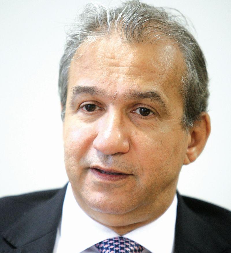 EXPOSED!!
Esse é o desembargador MAGID NAUEF LÁUAR, relator do processo q absolveu um homem d 35 anos acusado d estuprar uma garota d 12 anos d idade em MG.
A sociedade precisa saber quem são os canalhas q querem normalizar estupro e pedofilia no país.🧐