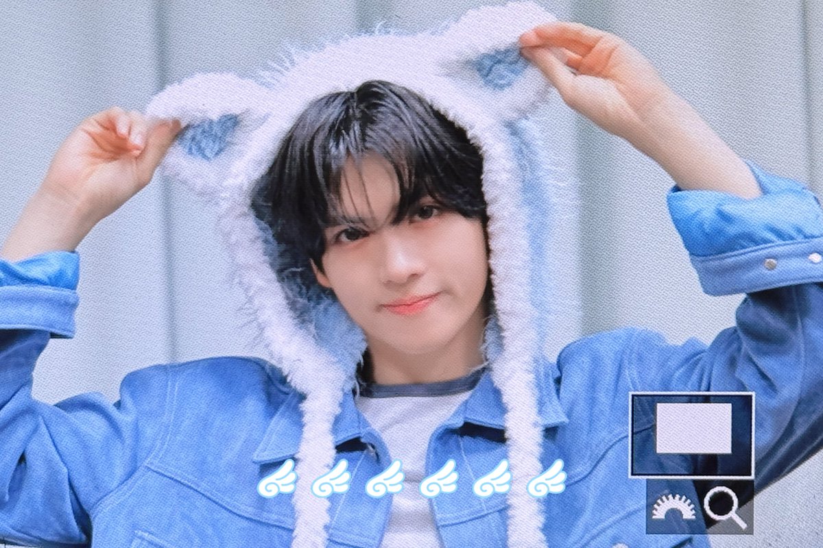 fluffy_0411's tweet photo. 260222 꾸이찌꾸이찌
#POW #파우 #요치 #YORCH https://t.co/z0NtQQhkTR