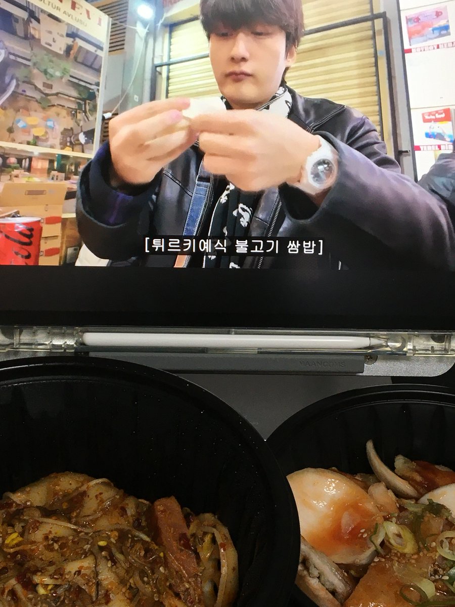 오늘의 밥 친구... 많이드세요 뜽비니님...🍜
