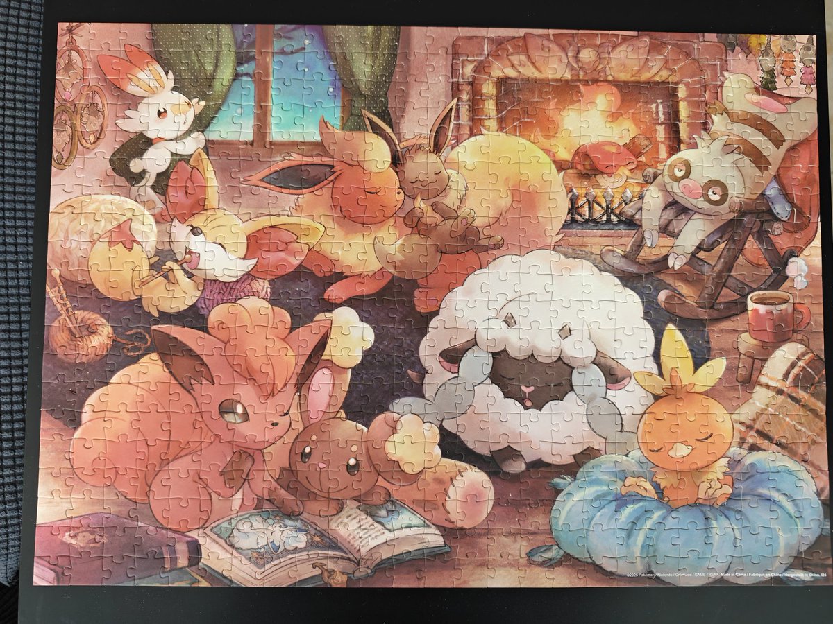 Me compré un puzzle chuli en el Pokémon center y ya lo terminé 💕🥰