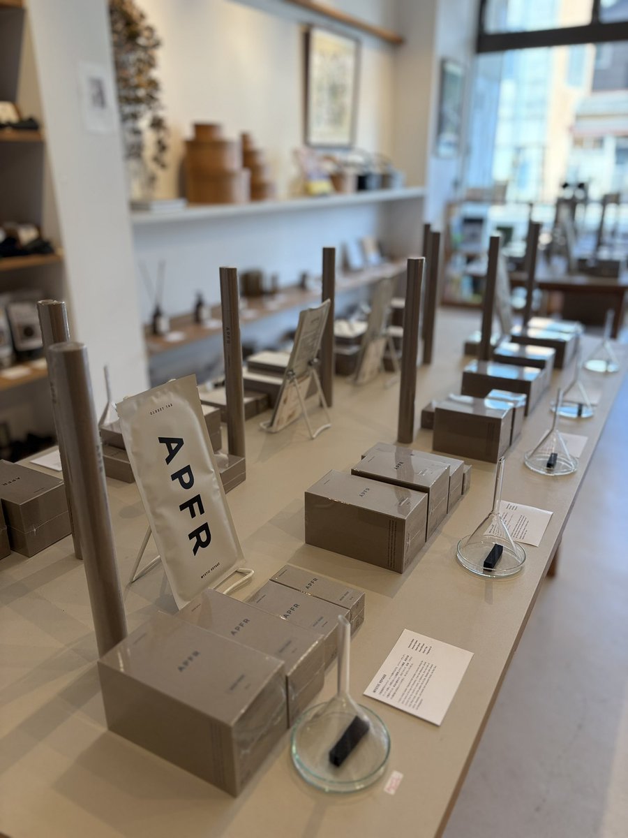 現在開催中のフレグランスブランドAPFR POP  UPは明日が最終日です。17時までの営業となります。お気をつけて下さい。常設よりラインナップが豊富なこの機会にぜひ！