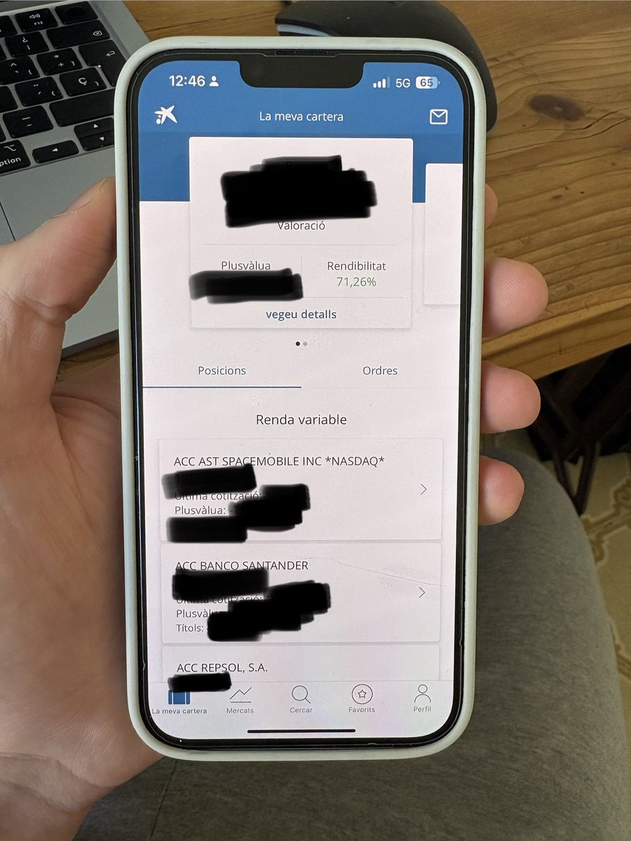 hustleteen tweet media