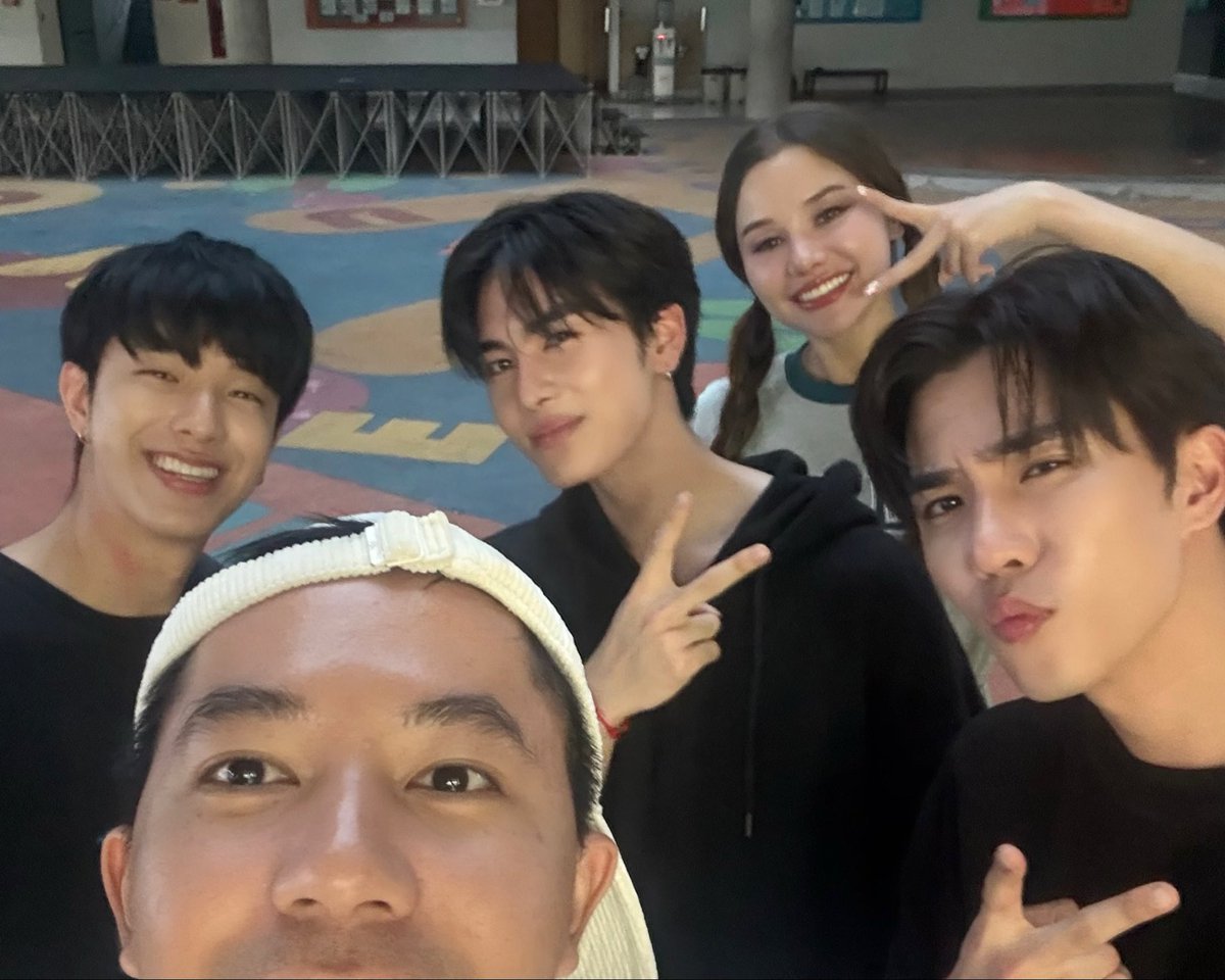 💙❤️💛💚
#LoveYouTeacherSeries