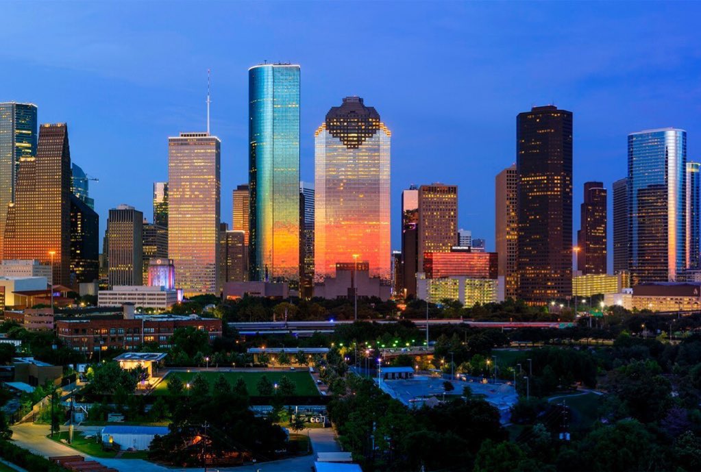 alanhtxstraight's tweet photo. Hey #Houston I’m looking for new friends, RT this if u are in the area and want to fuck 🔥 https://t.co/pXxveXnKjA