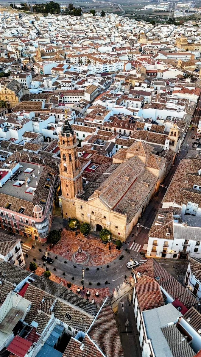 Busco con urgencia, para primero de marzo, una #casa o un #piso en #alquiler de dos dormitorios en #Antequera, para persona responsable, trabajadora y con buenas #referencias.
☎️ 673615863 #GRACIAS