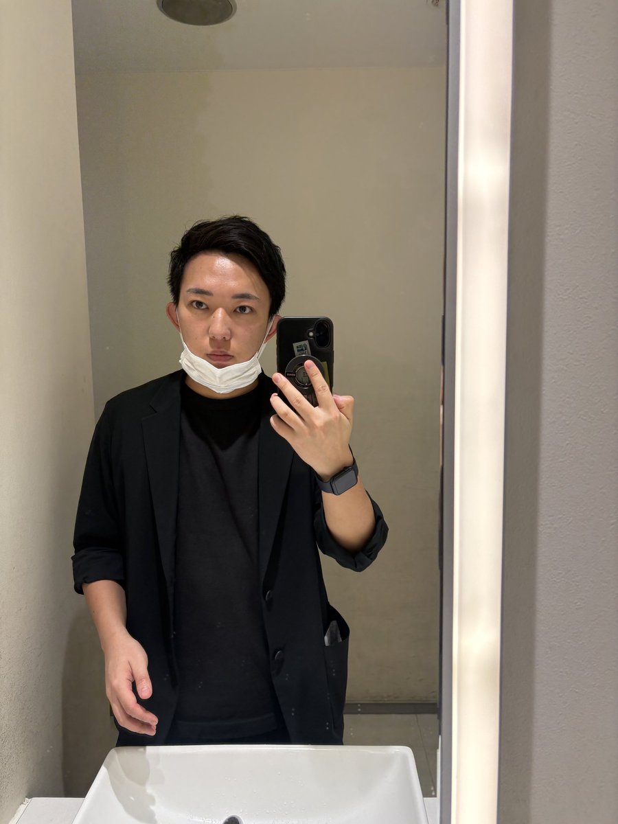 hiro tweet media